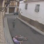 托莱多街头八旬夫妇遭抢劫后被弃于地 ancianos