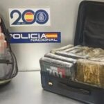 西班牙警方在巴拉哈斯机场逮捕一名携带近40公斤可卡因的男子 barajas